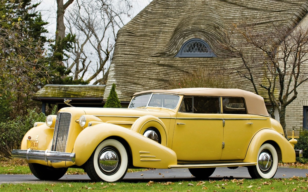 1935 Cadillac V16 Imperial