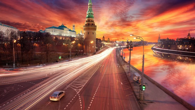 spectacular sunset view of the kremlin in moscow hdr