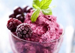 Berries ice cream