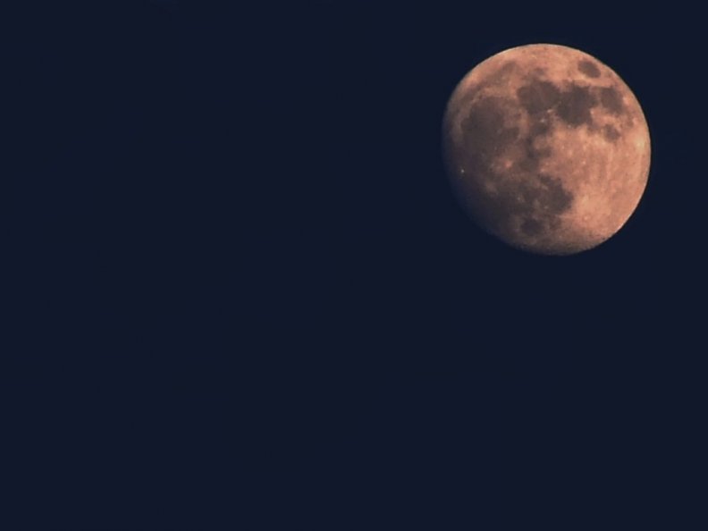 moon_at_night.jpg