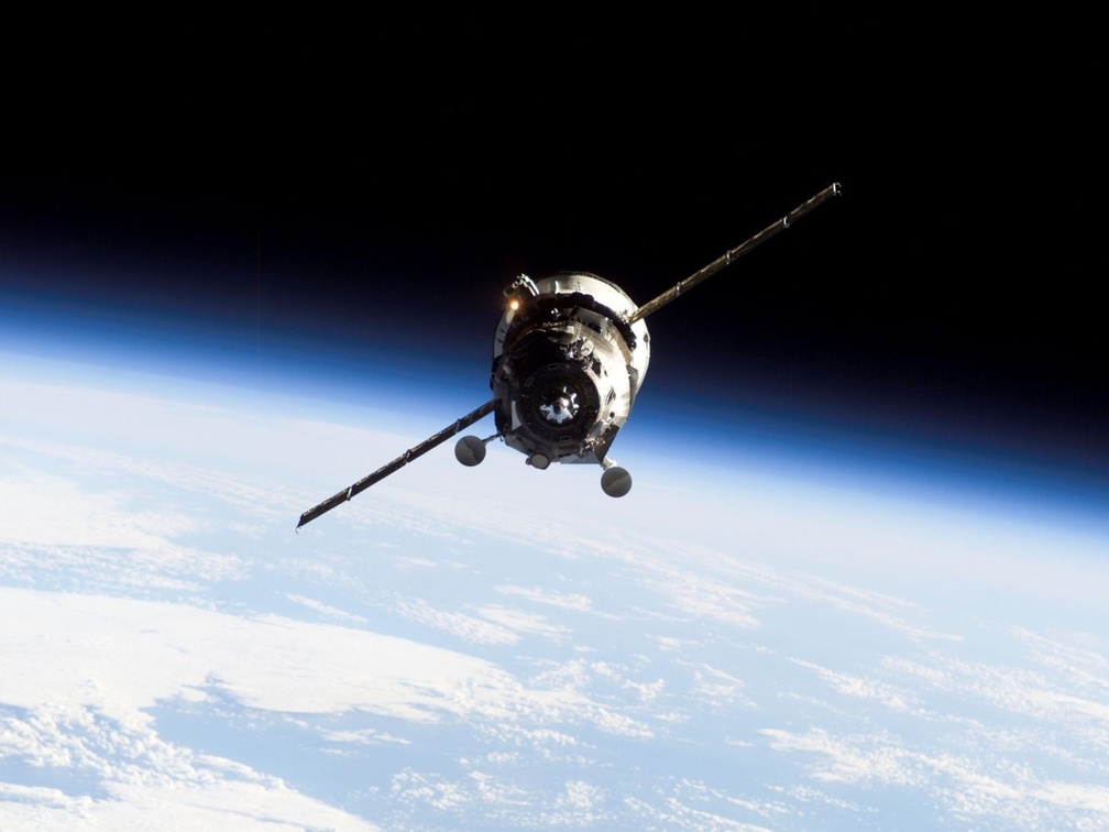 Soyuz On Approach