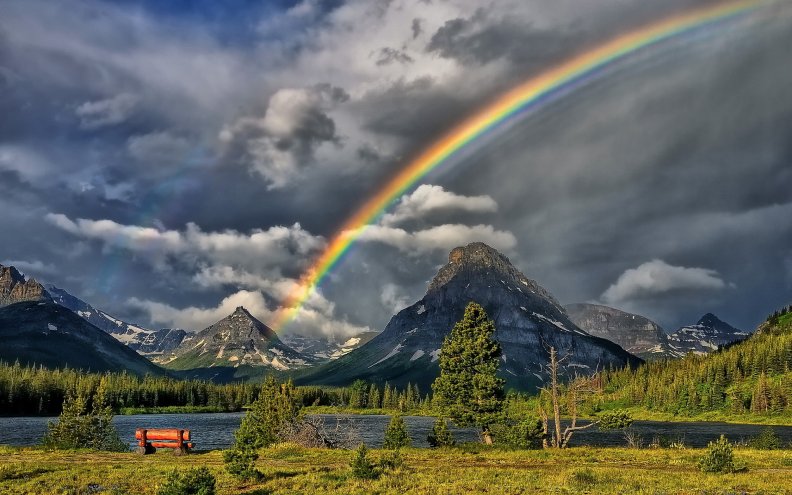 rainbow_over_mountain.jpg