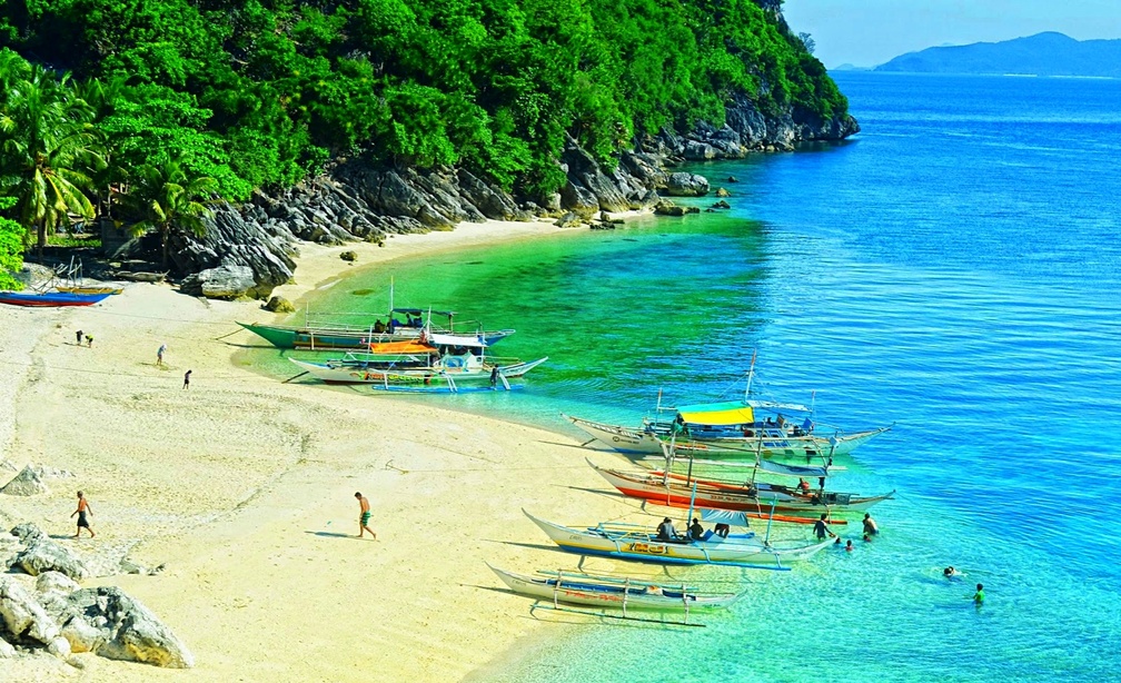 Beach, Cabugao Gamay Island