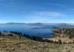 marvelous lake titicaca between peru and bolivia