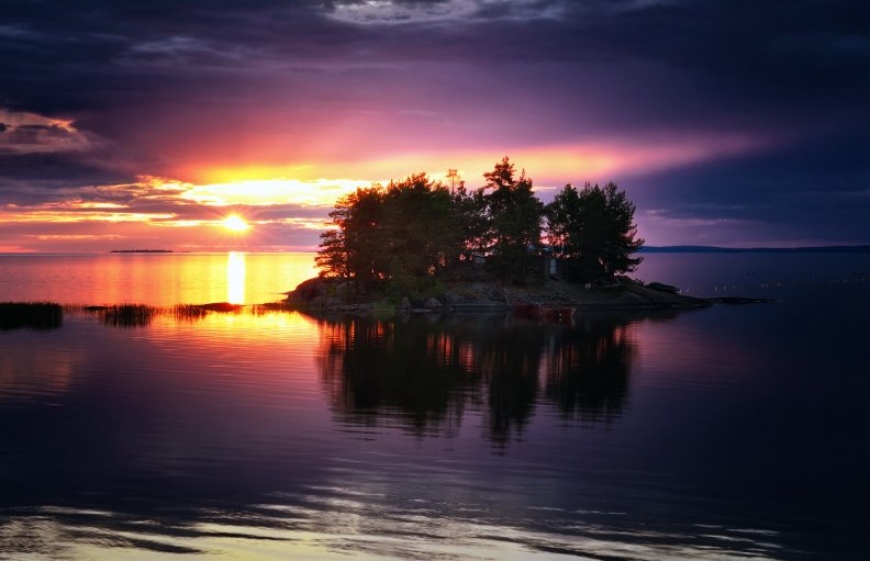 Sunset over stone island