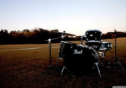 Pearl Drumset