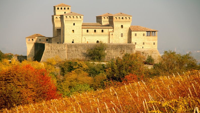castello_di_torrechiaraitaly.jpg