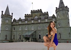 Model Dominika in front of Inverary Castle, Scotland