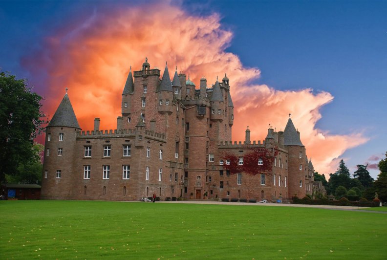 glamis_castle_scotland.jpg