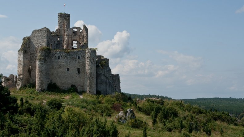 ruins of mirow castle in poland