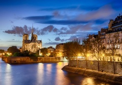 notre dame cathedral in paris at dusk