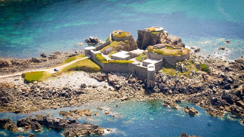 old_fort_on_a_peninsula_in_the_channel_islands.jpg