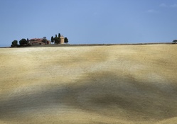 farm outside pienza in tuscany