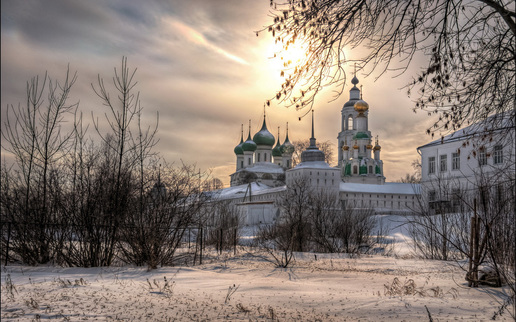 amazing orthodox churches in winter