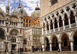 magnificent doges palace in venice