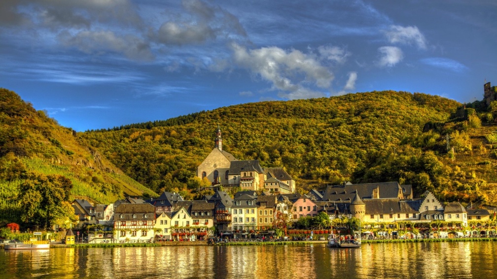 gorgeous town of ellenz poltersdorf grmany on a river