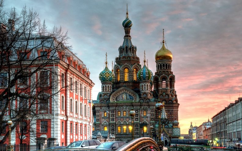 magnificent_orthodox_church_in_moscow_hdr.jpg