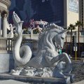 Las Vegas Statue 2