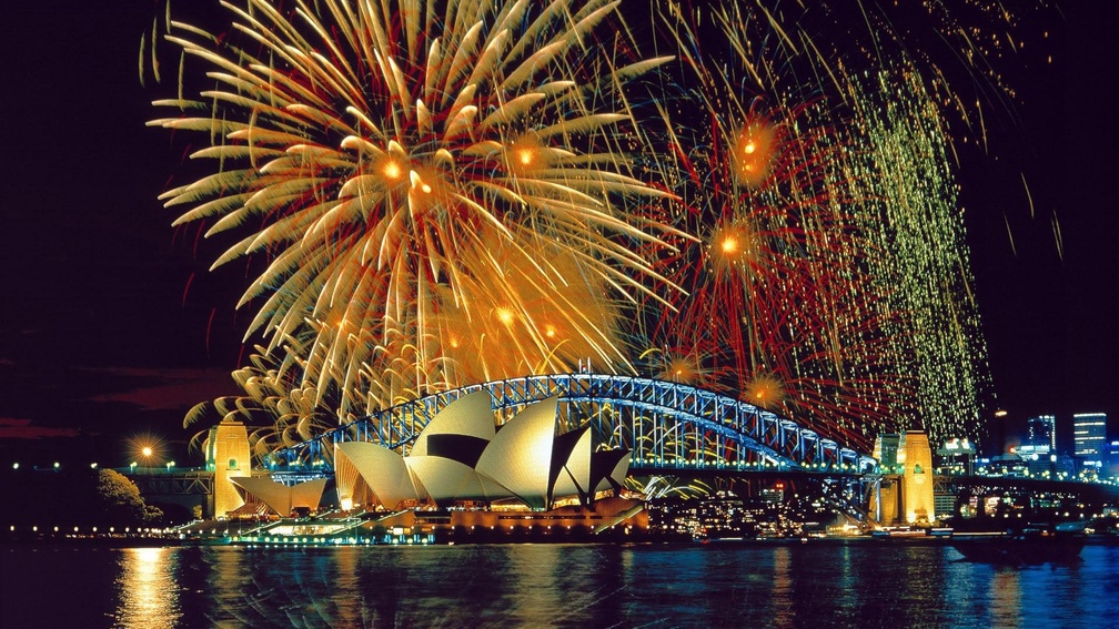 Fireworks over the Sydney Opera House and Sydney Harbour Bridge