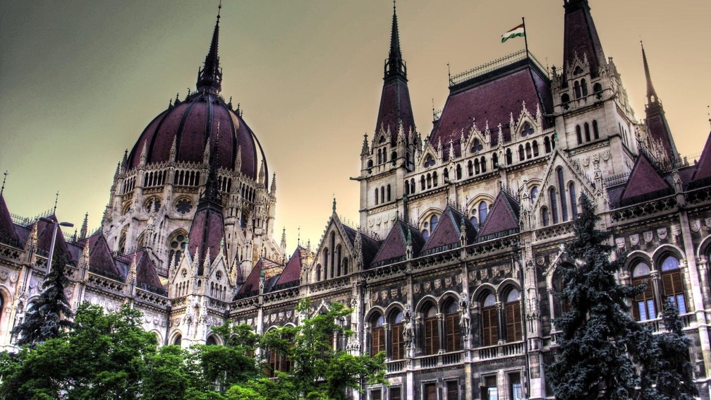parliament building in budapest hungary