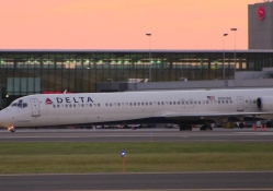 Delta MD_83