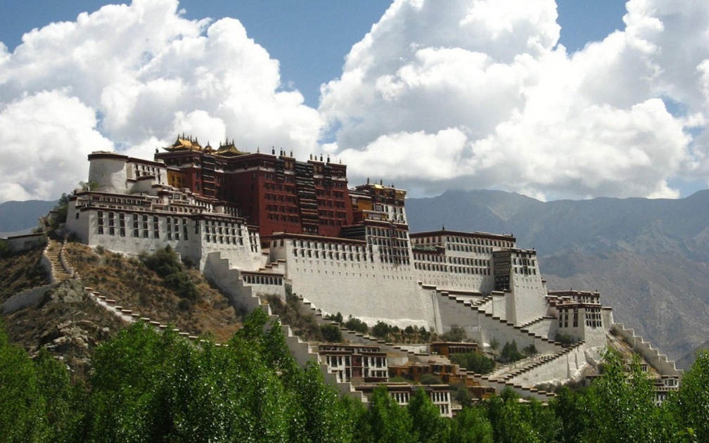 Castle in Tibet