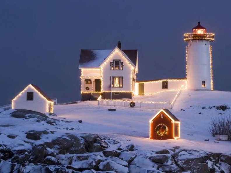 winter_lighthouse.jpg