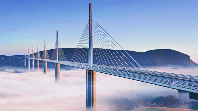 fog_on_the_magnificent_bridge_at_millau_france.jpg