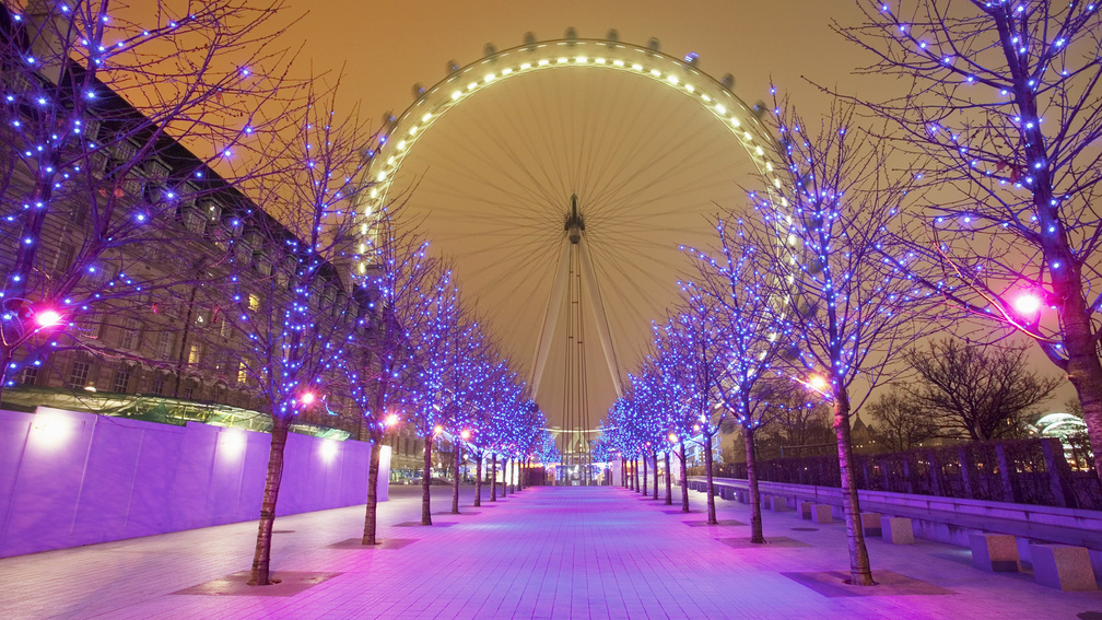 london eye and purple christmas lights