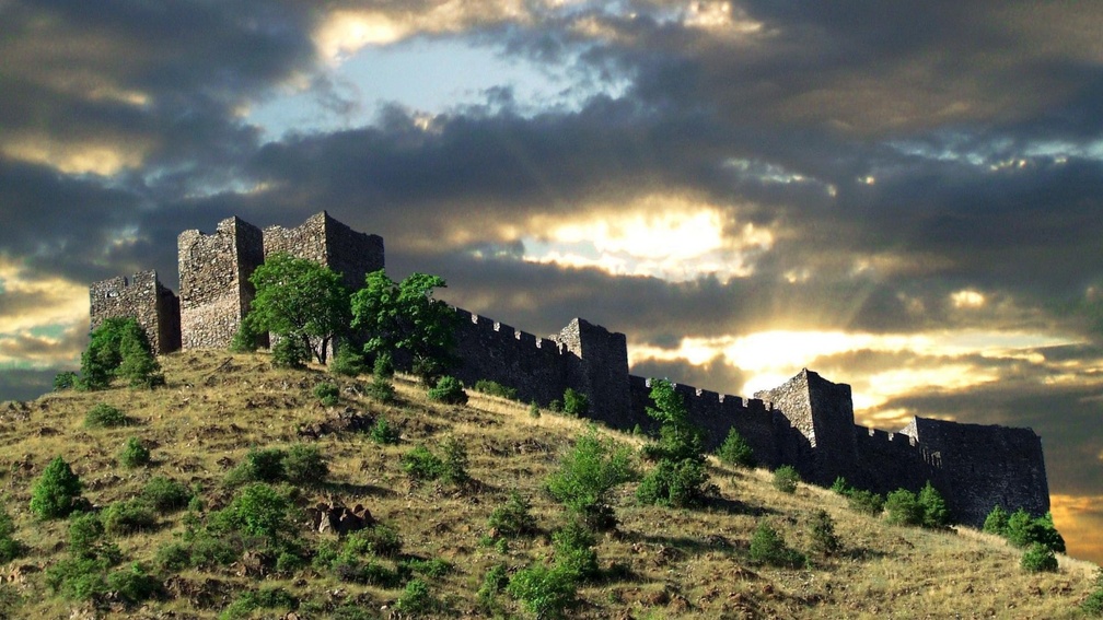 castle on hill in kralijevo serbia