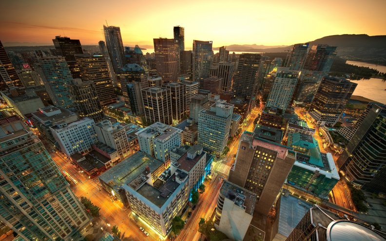 vancouver_at_sunset.jpg