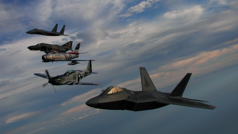 flight_of_fighter_planes_from_wwii_to_future.jpg