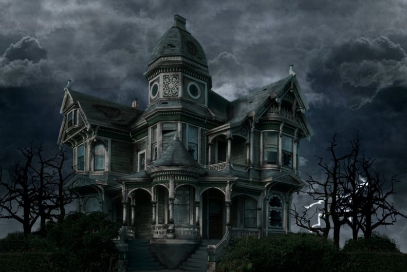 stormy_haunted_house.jpg