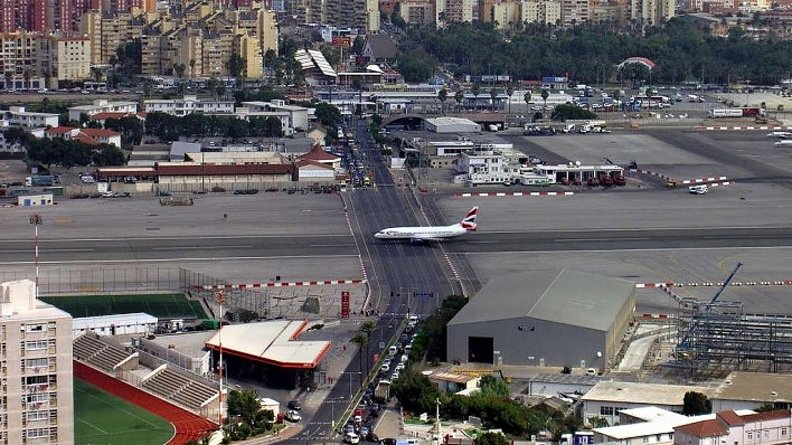 gibraltar_airport.jpg