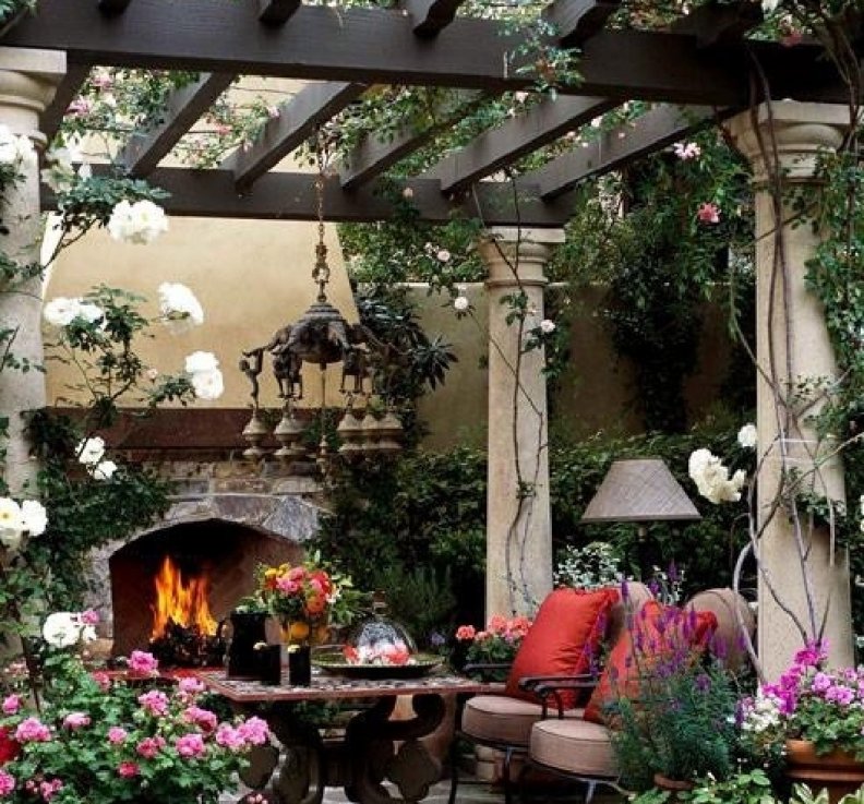 terrace_with_fireplace_and_pergola.jpg