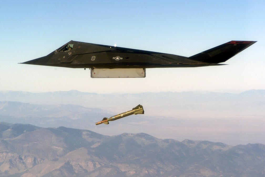 Lockheed_F_117_Nighthawk