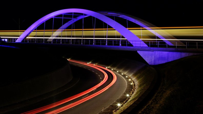 bridge_and_road_in_neon.jpg