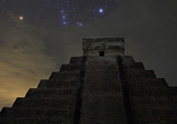 Orion over the Temple of Kukullkan