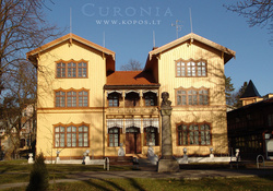 Curonia colors _ Manor