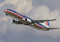 American Airlines Boeing 737_800W