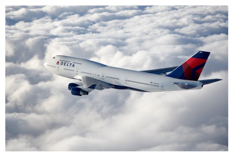 Boeing 747 Delta Airlines