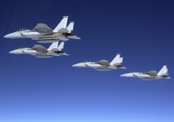 F_15 Eagle Formation Flight