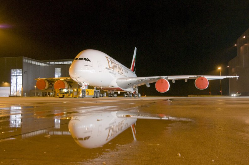 airbus_a_380_rolllout.jpg