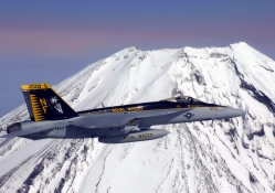 F_18 Super Hornet Mt Fugi