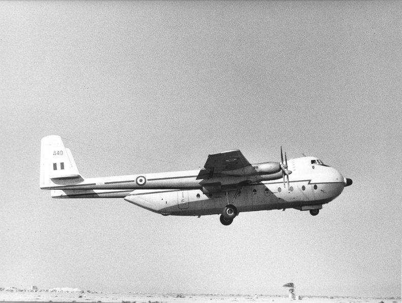 argosy_the_royal_air_force_transport_aircraft_masirah_1970.jpg