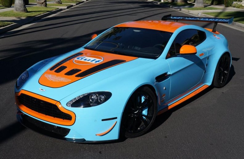 Aston_Martin_V12