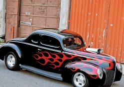 1939_Ford_Deluxe_Coupe