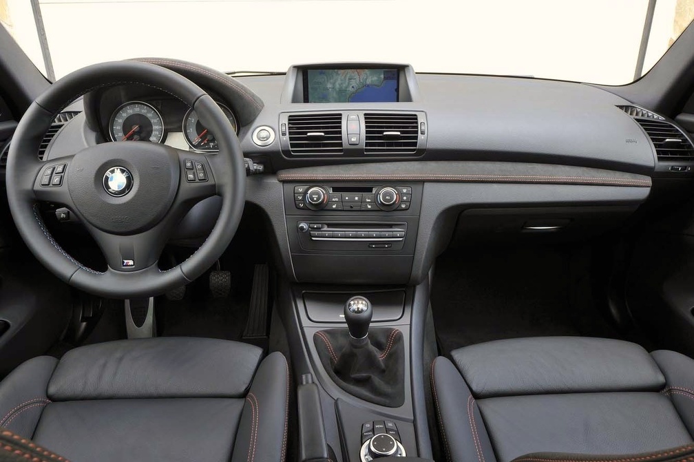 BMW series 1M Interior