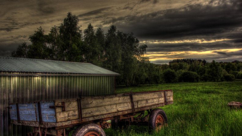 field_wagon_by_a_tin_shed_hdr.jpg
