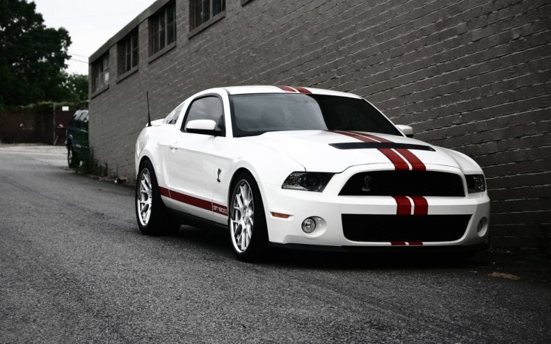 2011_ford_shelby_gt500_mustang.jpg